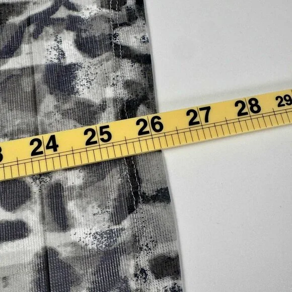 Chico’s EasyWear Animal Print Sheer Cardigan – Size 3 (XL/16-18) - Picture 7 of 7